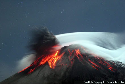 Volcano Tungurahua erupts