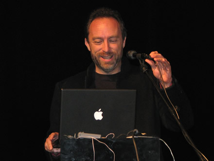 Jimmy Wales (wikipedia.org)