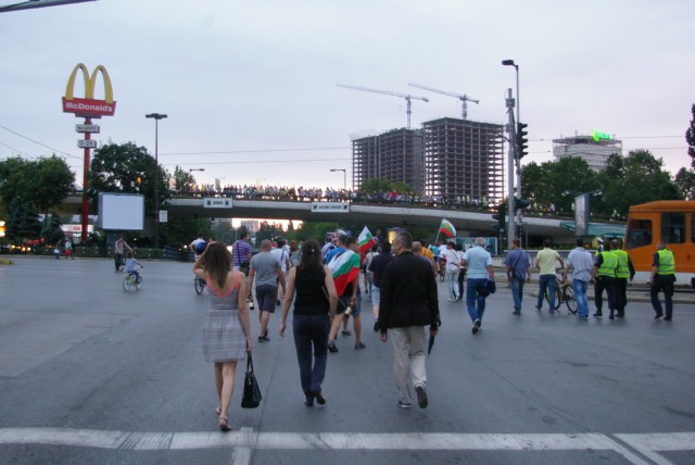 #ДАНСwithme мирен протест в София