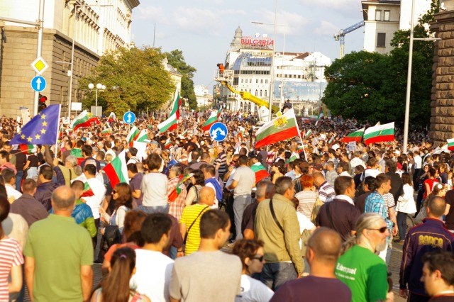 #ДАНСwithme мирен протест в София