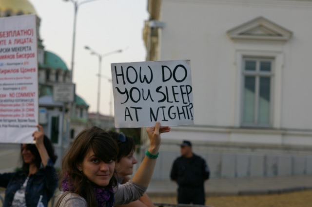 #ДАНСwithme мирен протест в София