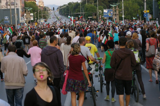 #ДАНСwithme мирен протест в София