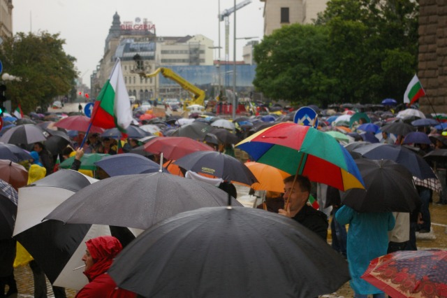 #ДАНСwithme мирен протест в София